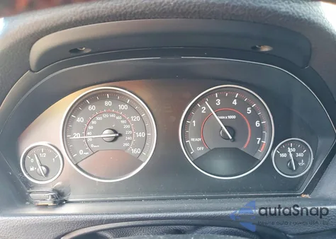 2017 BMW 330 Xi z USA, uszkodzony, nr VIN WBA8D9G55HNU60876